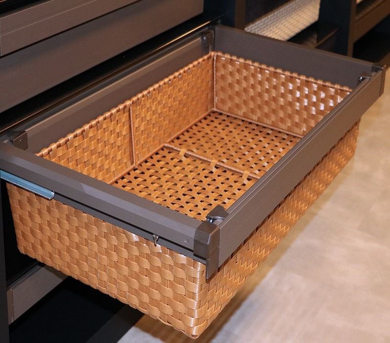 سبد حصیری ریلی داخل کمد لباس موکا 60 فانتونی کد J517